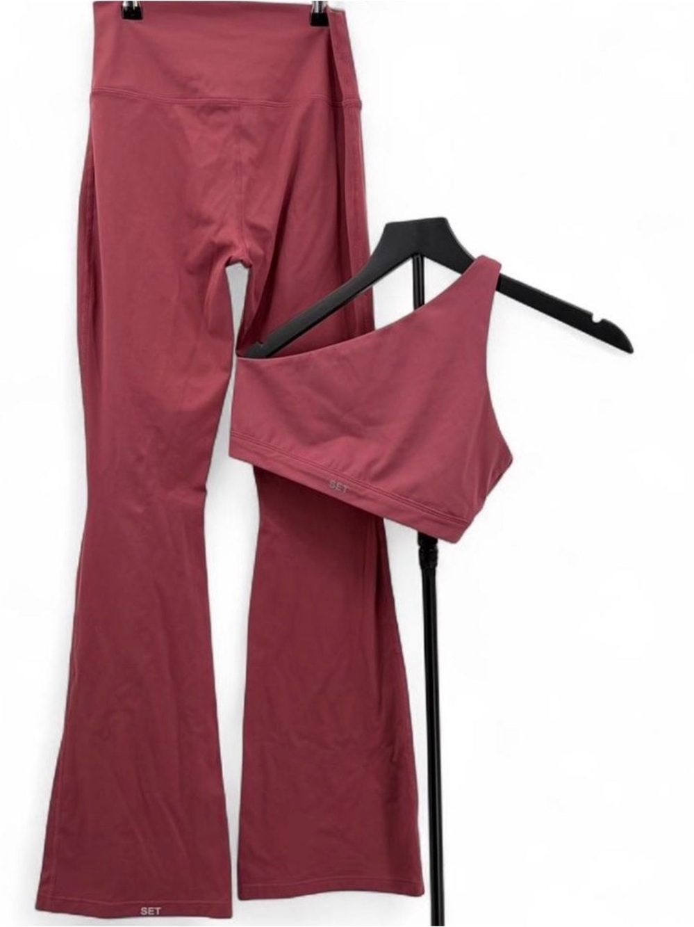 Women's High-Rise Flare Leg Active Pants in Dusty Rose and top